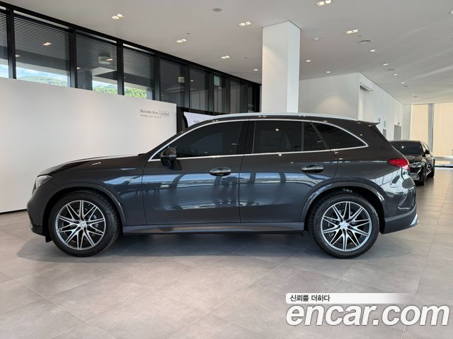 Mercedes-Benz GLC-Class 2026 — photo 8