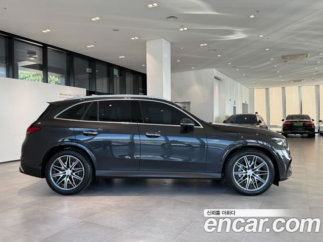Mercedes-Benz GLC-Class 2026 — photo 9