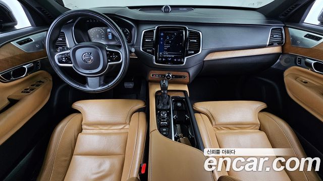 Volvo XC90 2019 — photo 10