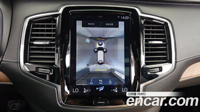 Volvo XC90 2019 — photo 21