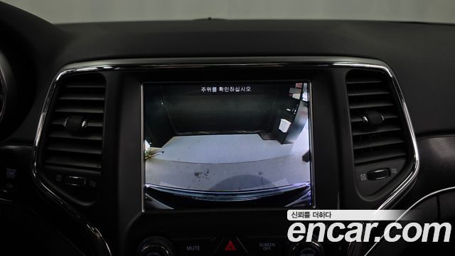 Jeep Cherokee 2018 — photo 10