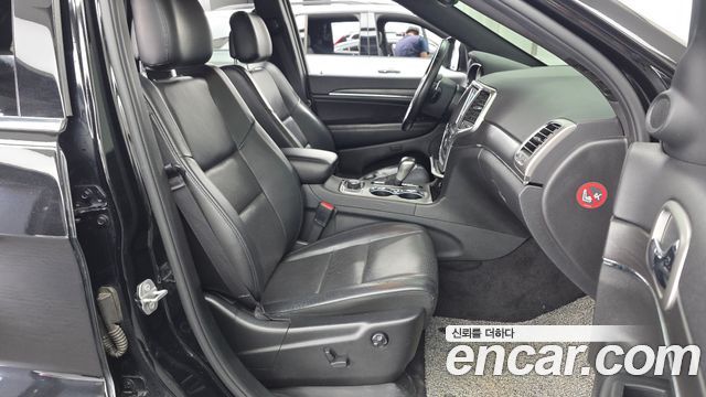 Jeep Cherokee 2018 — photo 17