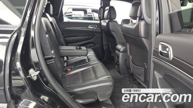 Jeep Cherokee 2018 — photo 18