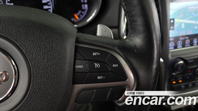 Jeep Cherokee 2018 — photo 16