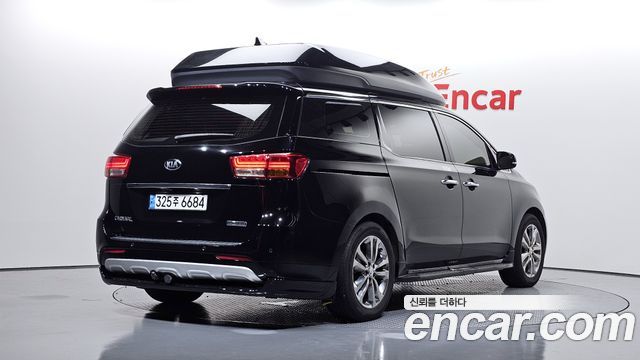 Kia Canival 2017 — photo 2