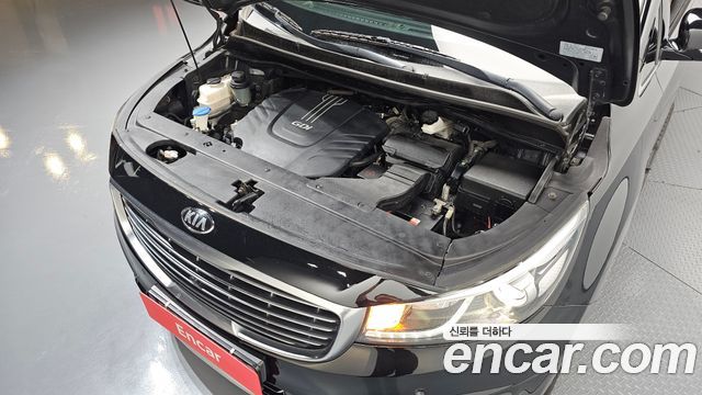 Kia Canival 2017 — photo 6