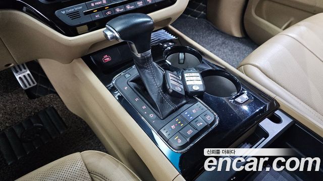 Kia Canival 2017 — photo 12