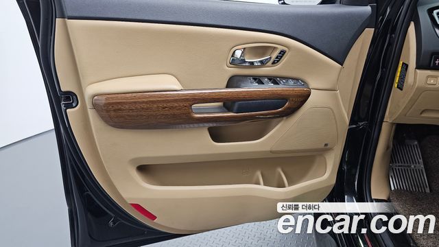 Kia Canival 2017 — photo 14
