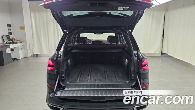 BMW X5 2025 — photo 23