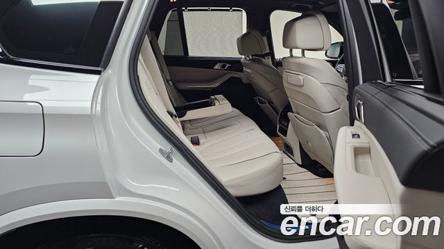 BMW X5 2025 — photo 17