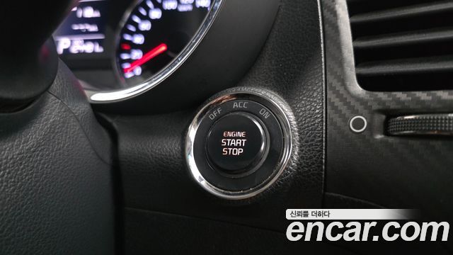 Kia K3 2015 — photo 23