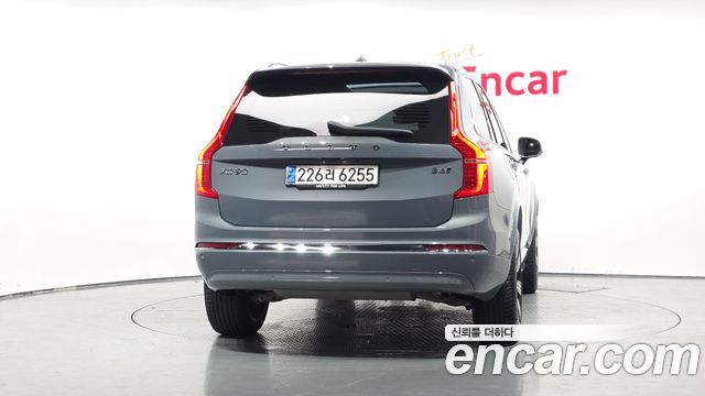Volvo XC90 2023 — photo 4