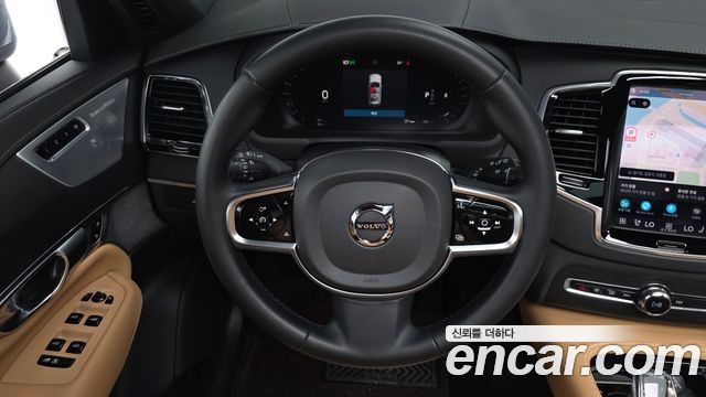 Volvo XC90 2023 — photo 19