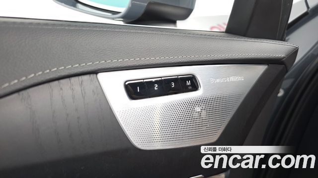 Volvo XC90 2023 — photo 38