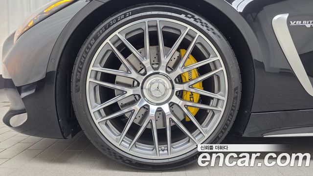 Mercedes-Benz AMG GT 2025 — photo 5