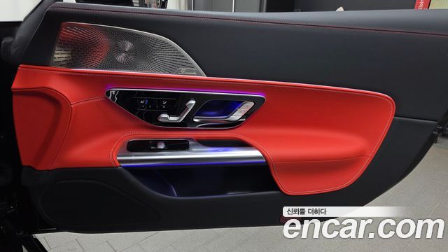 Mercedes-Benz AMG GT 2025 — photo 15