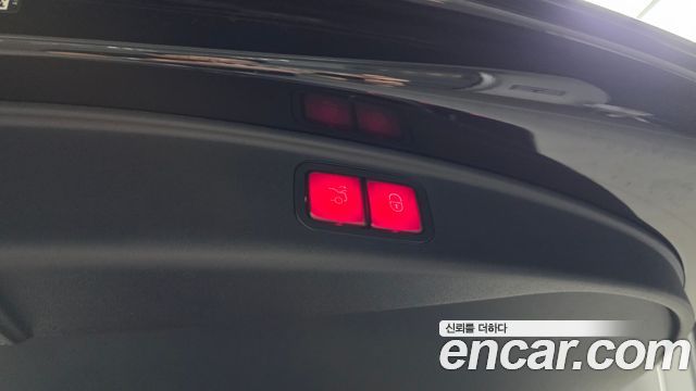 Mercedes-Benz AMG GT 2025 — photo 31
