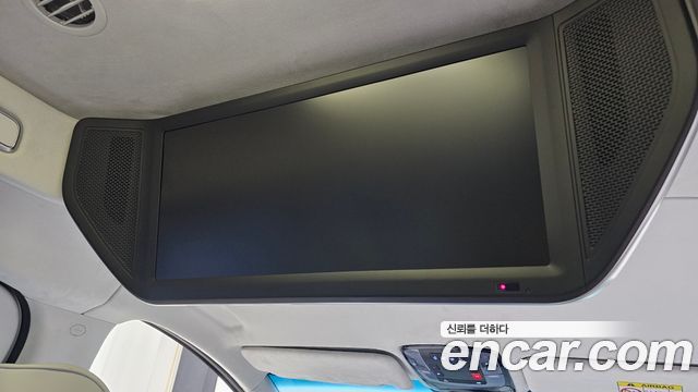 Hyundai Staria 2025 — photo 31