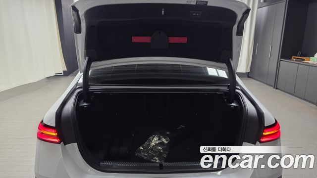 BMW 5-Series 2026 — photo 26