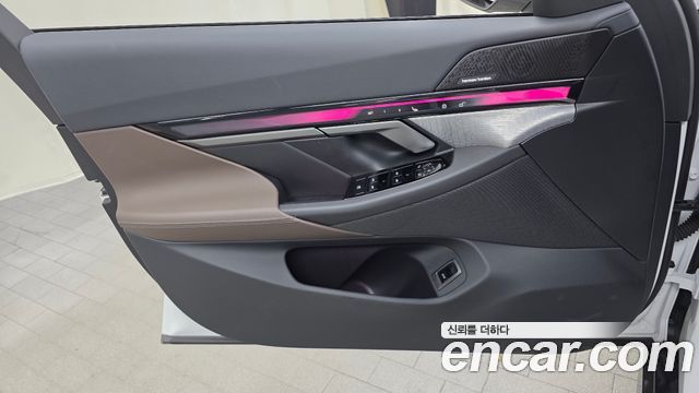 BMW 5-Series 2026 — photo 14