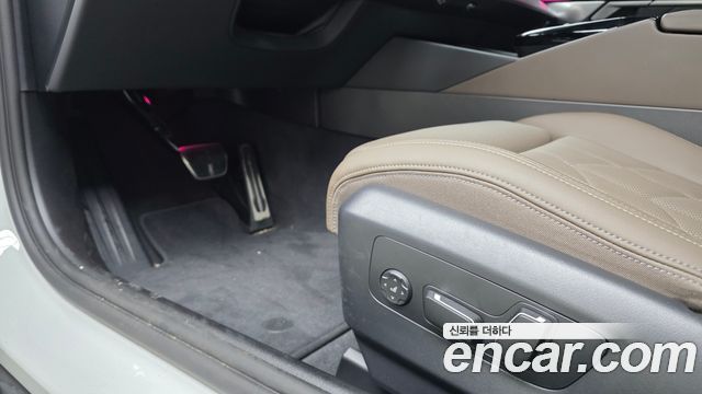 BMW 5-Series 2026 — photo 29