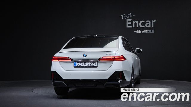 BMW 5-Series 2026 — photo 4