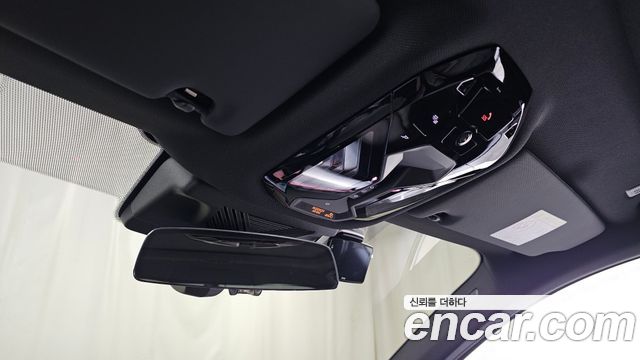 BMW 5-Series 2026 — photo 26