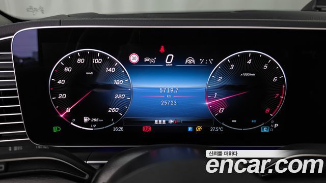 Mercedes-Benz GLE-Class 2025 — photo 11