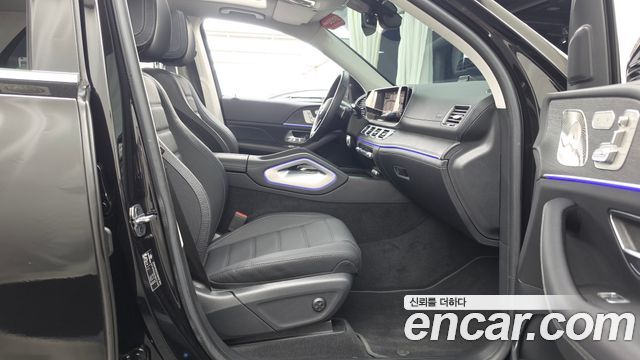 Mercedes-Benz GLE-Class 2025 — photo 17