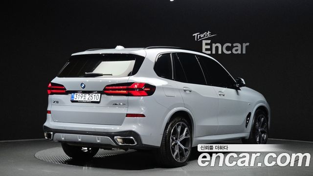 BMW X5 2026 — photo 2