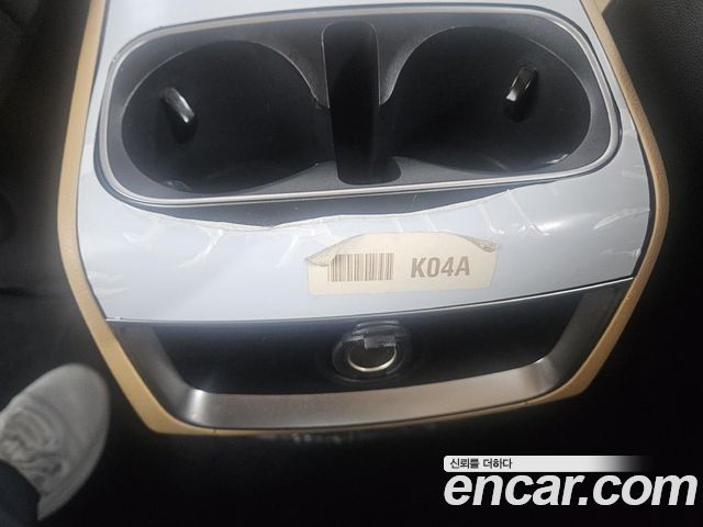 Kia Canival 2023 — photo 16