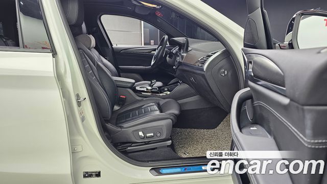 BMW X4 2022 — photo 17