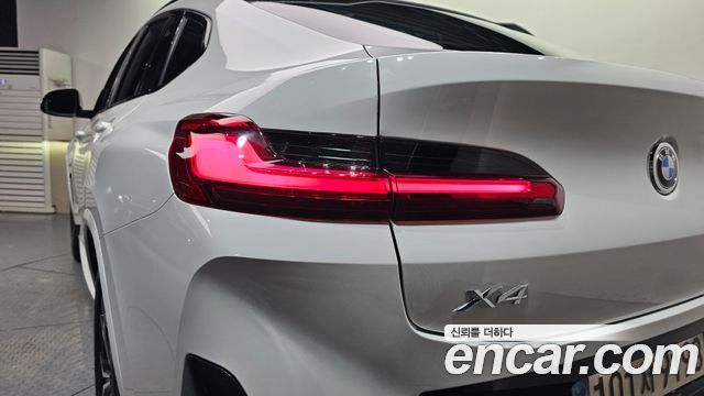 BMW X4 2022 — photo 9