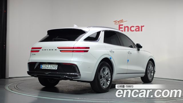Genesis GV70 2025 — photo 2