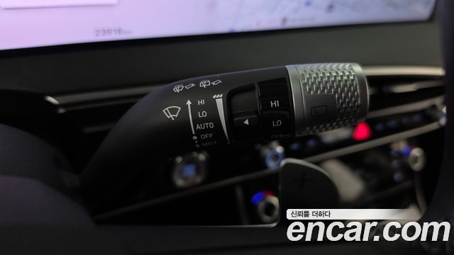Genesis GV70 2025 — photo 24