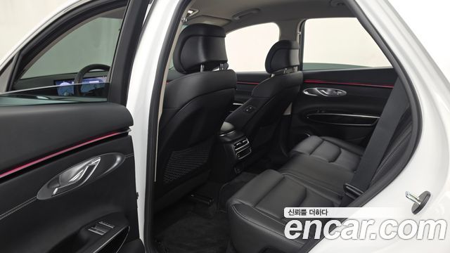 Genesis GV70 2025 — photo 16