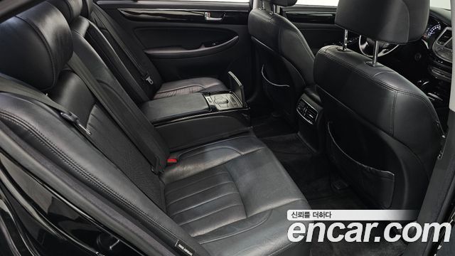 Hyundai Genesis 2012 — photo 12