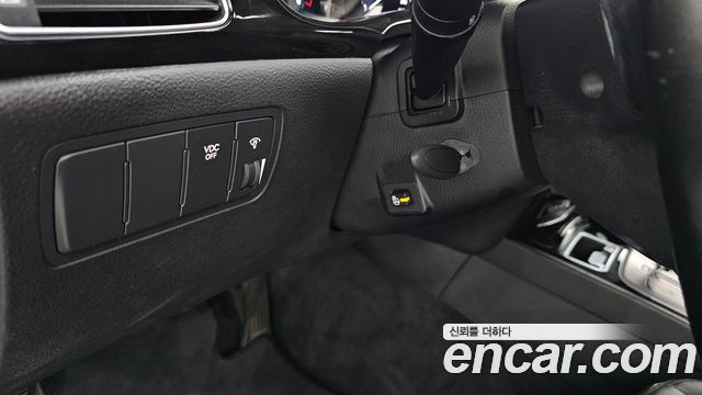 Hyundai Genesis 2012 — photo 17