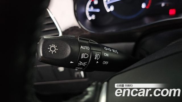 Hyundai Genesis 2012 — photo 18