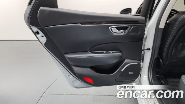 Renault Korea SM6 2017 — photo 15