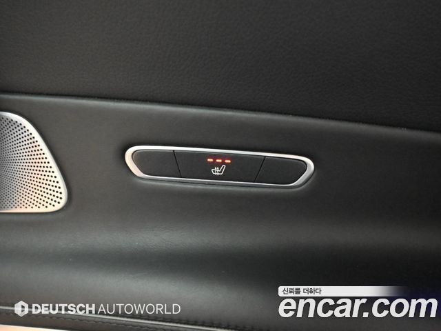 Mercedes-Benz S-Class 2015 — photo 16