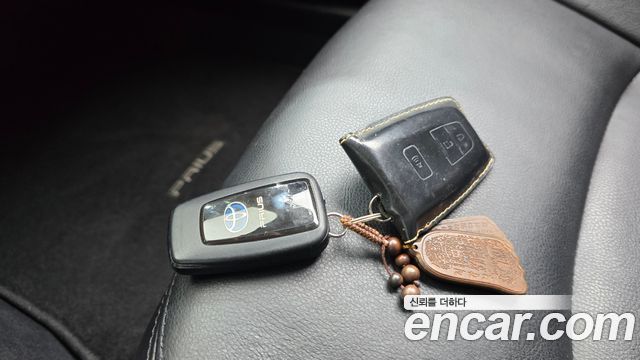 Toyota Prius 2017 — photo 13