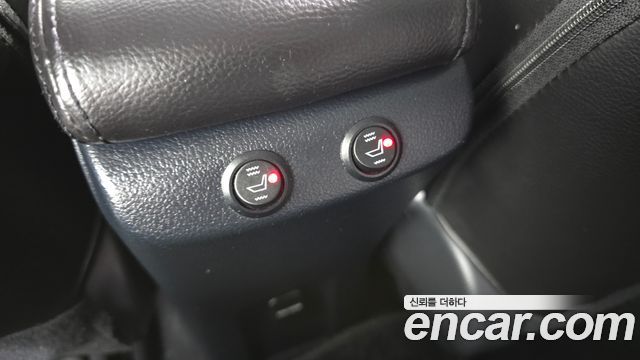 Toyota Prius 2017 — photo 20