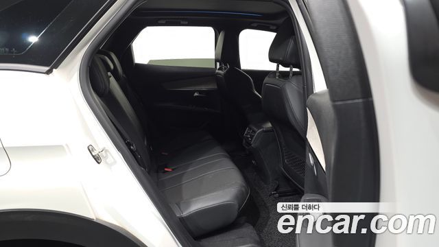 Peugeot 3008 2022 — photo 18