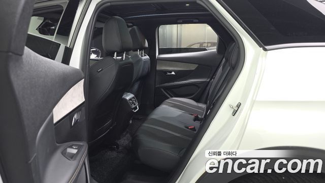 Peugeot 3008 2022 — photo 16