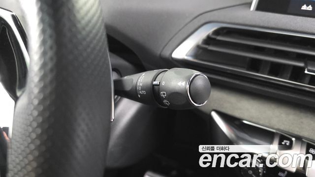 Peugeot 3008 2022 — photo 29