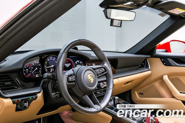 Porsche 911 2022 — photo 10