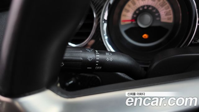 Ford Mustang 2012 — photo 17