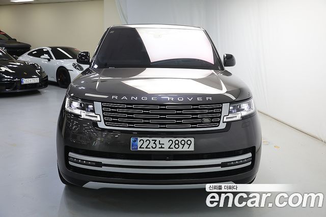 Land Rover Range Rover 2023 — photo 2
