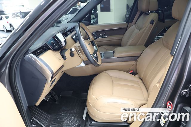 Land Rover Range Rover 2023 — photo 7
